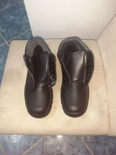 Bota tipo coturno cano curto unissex nova vários tamanhos