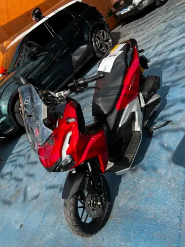 Honda adv