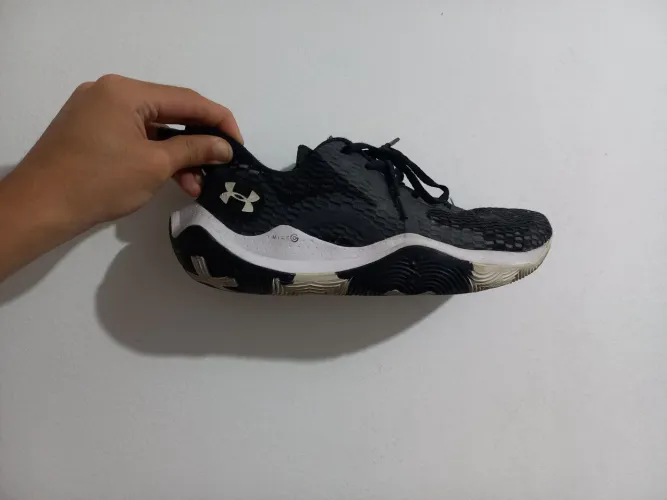 Tênis Under Armour