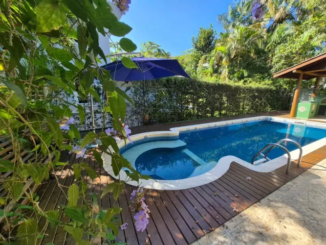 Casa à Venda em condomínio fechado na Praia de Paúba
