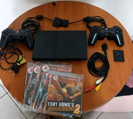 PlayStation 2 Slim Original + Controles + Jogos