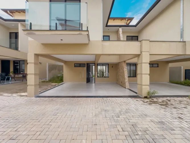 Belíssima Casa a Venda no São Luiz por R$2.200.000,00 e Locação R$10.000,00.
