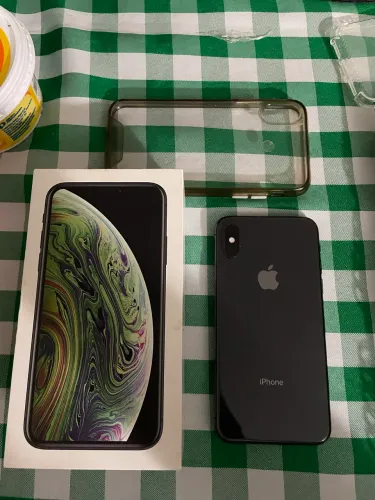 iPhone XS