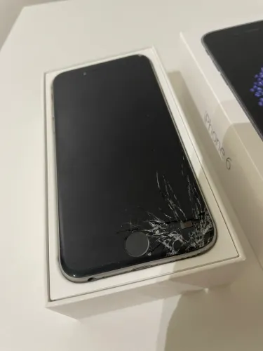 iPhone 6 quebrado