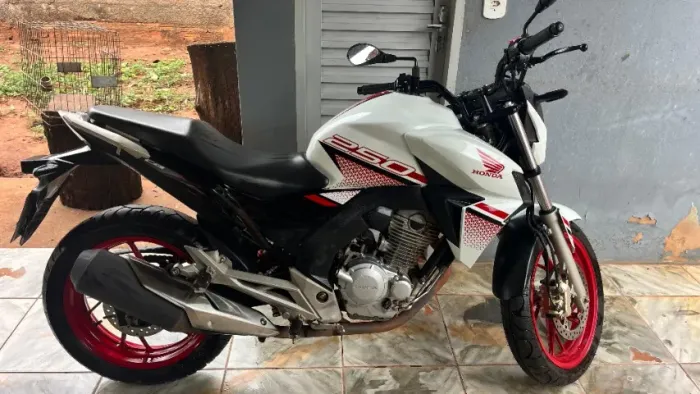 CB Twister 250 UBS Ano 2022