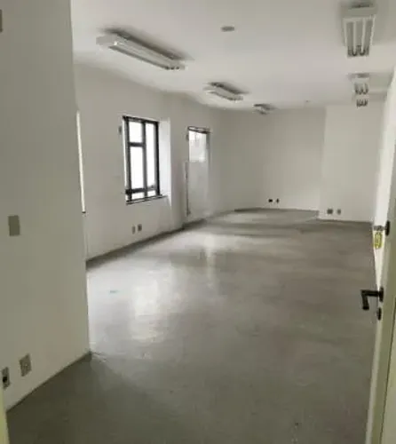 Sala comercial na Rua Padre Adelino, 315 - Sala 67 129 m²