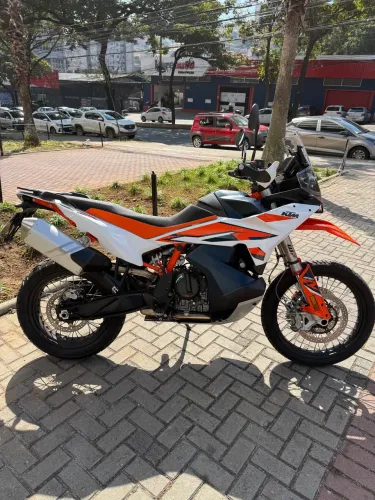 KTM 890 Adventure R