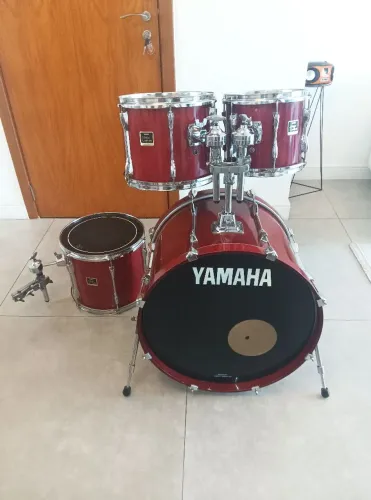 ## Shell pack de bateria Yamaha Stage Custom, japonesa, 10,12,14,22, excelente, icônica!!