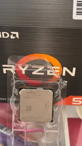 Processador AMD FX-6300 AM3+ 3.5GHz com Cooler Box
