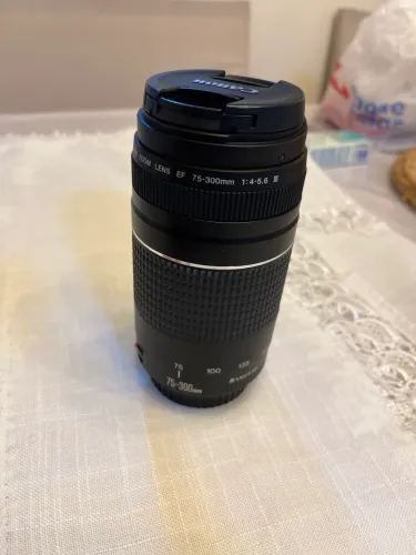 Lente EF 75-300mm f/4-5.6 III, Canon