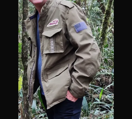 Blusa militar importada nova