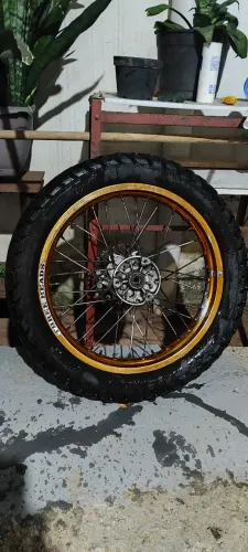 Par de rodas three Heads para moto Lander ou Tenere com pneus 