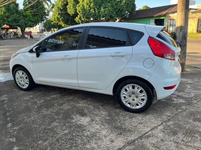 Ford Fiesta 1.5 16V Flex Mec. 5P 2014