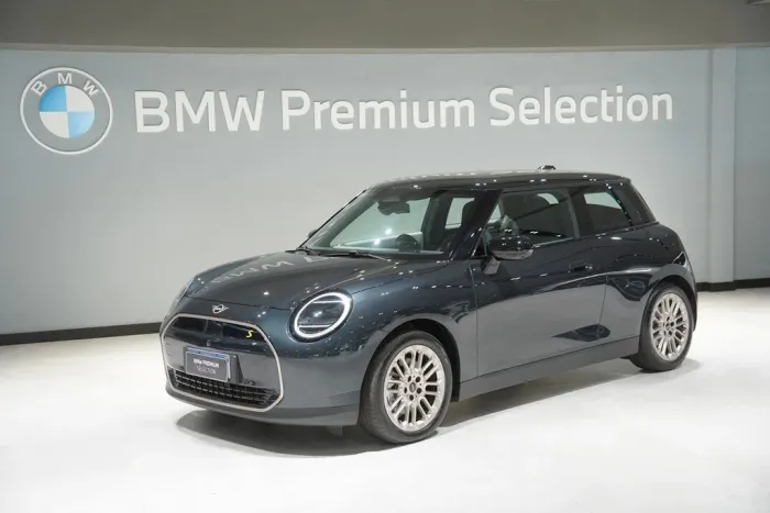 Mini Cooper SE 3P (elétrico) 2026