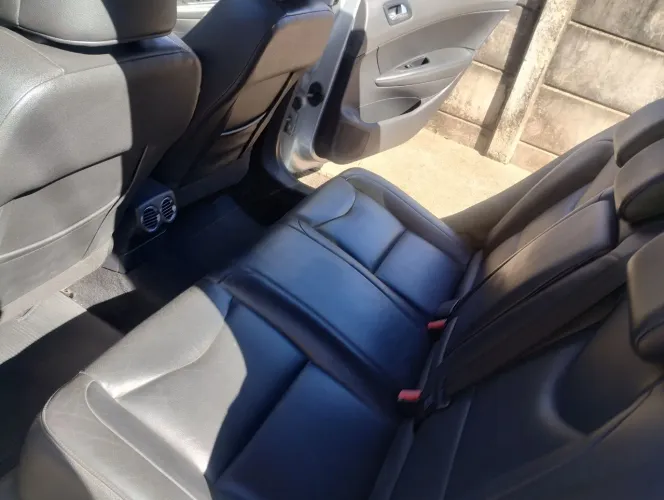 Peugeot 408 Sedan Feline 2.0 Flex 16V 4P Aut. 2011