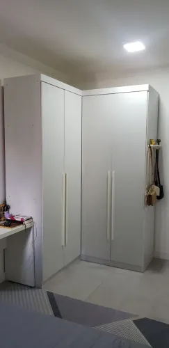 Guarda roupas de casal