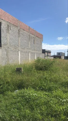 Terreno à Venda no Condomínio portal dos passaros em Caraguatatuba