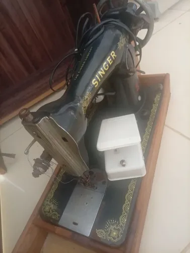 Máquina de costura Singer 