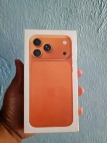 Vendo iPhone 17 pro Max, 512 GB, bateria 100% praticamente zerado,nota fiscal,