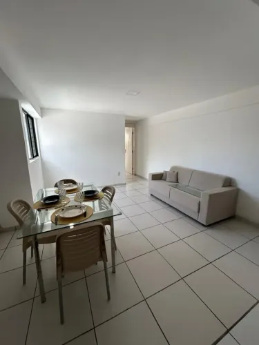 Alugo excelente apartamento mobiliado em Manaíra a 200m do mar ,01 quarto, R$ 2.800,00 Con