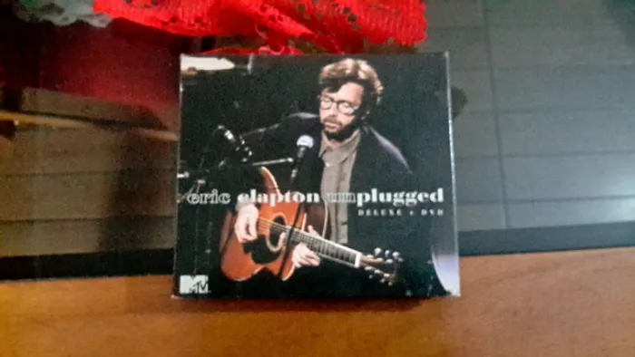 Eric clapton unplugged mtv. 