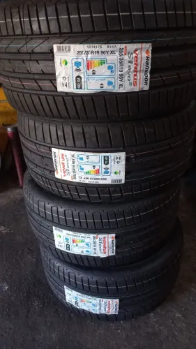 Pneu hankook 255 35 19 Audi Mercedes Bmw