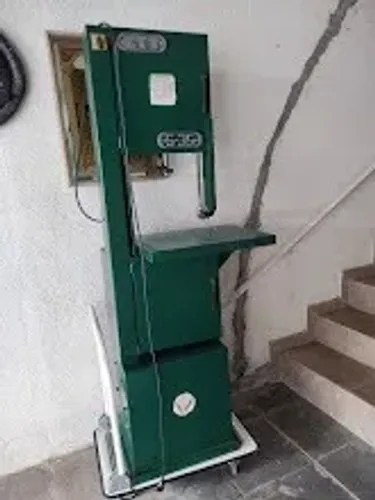 Serra Fita Vertical da marca ETT - 220V