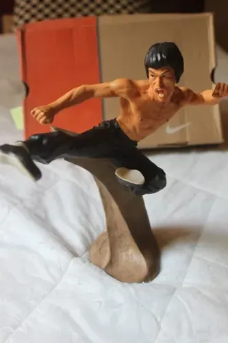 Estatua do Bruce Lee
