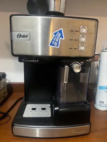 Cafeteira Expresso Oster Prima Latte + Moedor de café