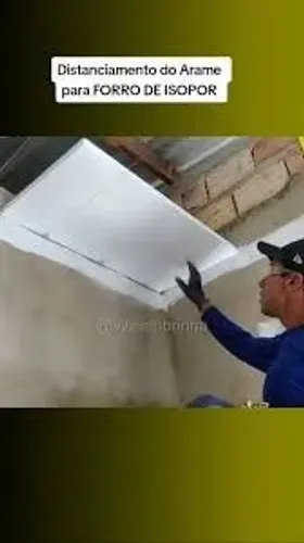 Faça um forro de EPS.  ( isopor ) 