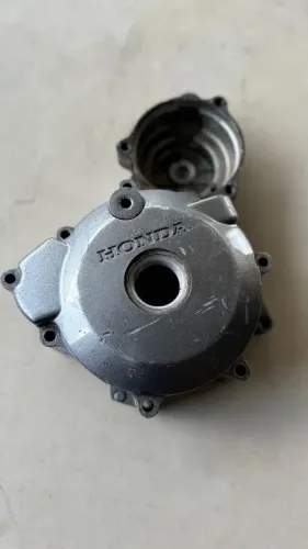 Tampa do estator CB TWISTER