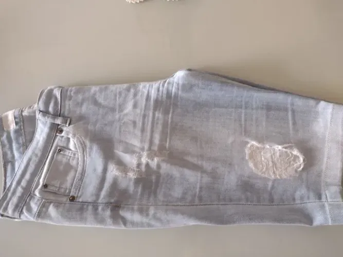 Bermuda Marfinno, jeans destroyers, usada, Tam 36