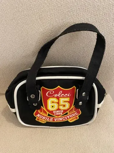 Bolsa Colcci retrô. 