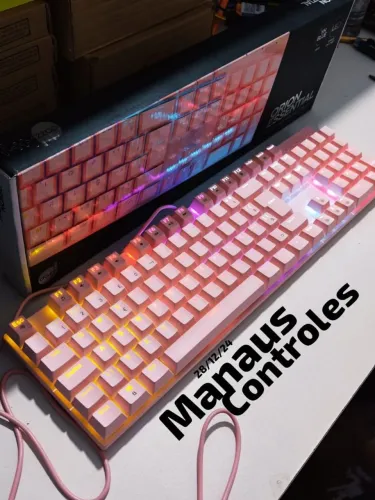 Teclado Gamer rosa Iluminação RGB