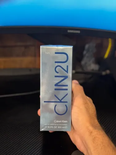 Perfume Calvin Klein Ck In2U Masculino Eau de Toilette 100ml