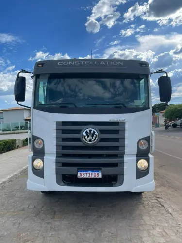 VW 24280 6x2 Ano 2022/2023 no Chassi