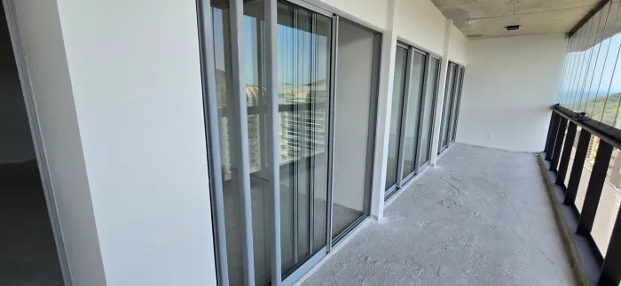 Vendo 2 esquadrilha de blindex novas