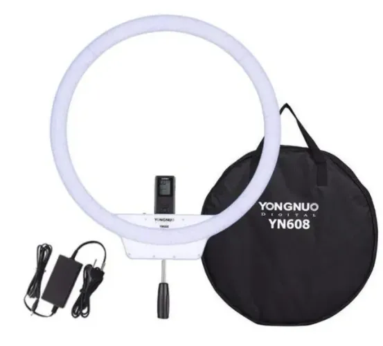 Ring light profissional Yongnuo YN608, ideal para maquiadores, fotógrafos e videomakers 