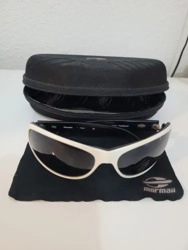 Oculos mormai