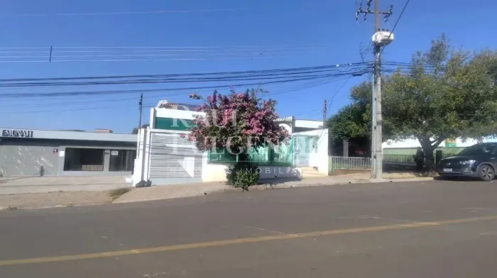 Casa Comercial para locação na rua Ibiporã em Londrina