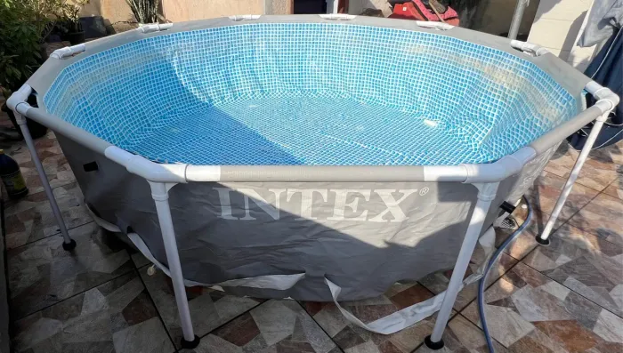 Piscina Estruturada Redonda 4.485L Prism Intex