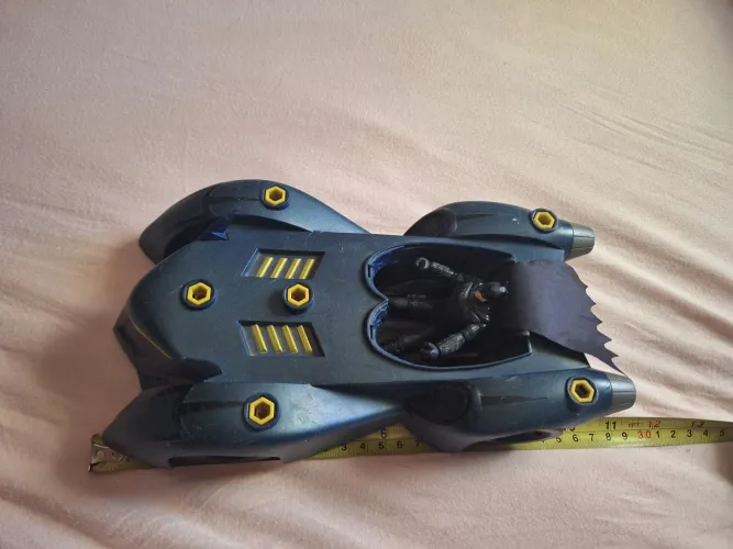 Carro do Batman com boneco