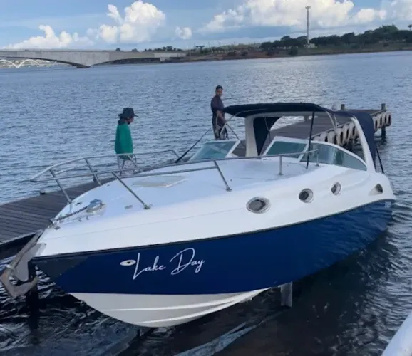 Lancha 32 pés magna, para até 12 pessoas, cota 1/7