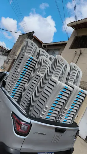 Cadeira de plástico 