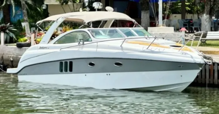 Lancha Cimitarra 340  2 x Mercruiser 270 HP Oportunidade !!!