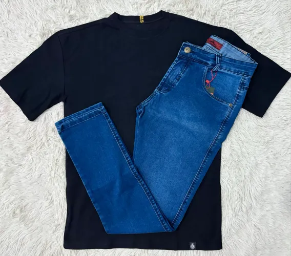 Kit Camiseta Oversizer e Calça Jeans
