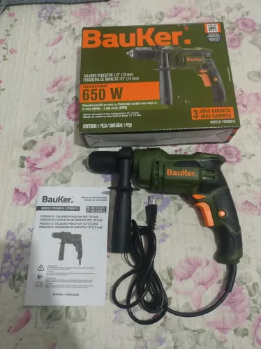 Furadeira 127V