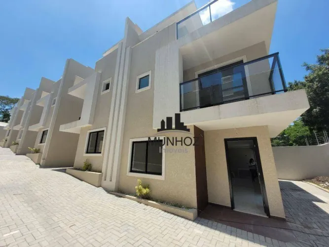 Sobrado com 3 dormitórios à venda, 177 m² por R$ 1.150.000,00 - Bacacheri - Curitiba/PR