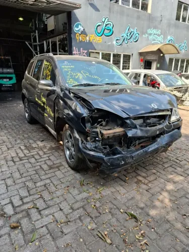 Sucata Ssangyong kyron M270 xdi 2008 Para retirada de peças