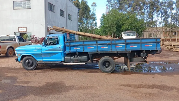 Faço frete em geral em campo grande MS e região de interior 